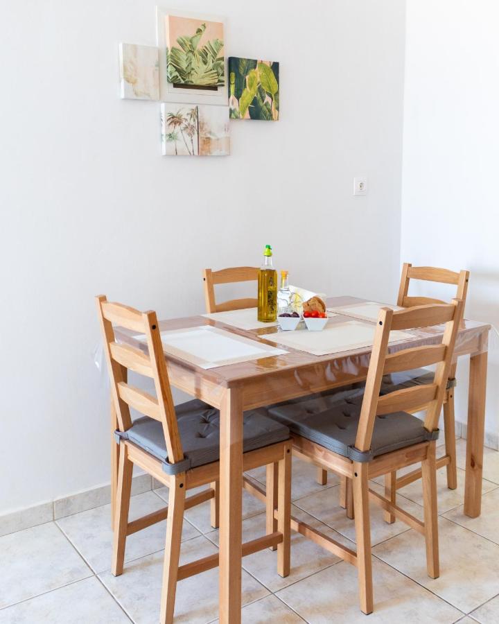 Lovely Sea View Apartment At The Heart Of The Town Ierápetra Extérieur photo